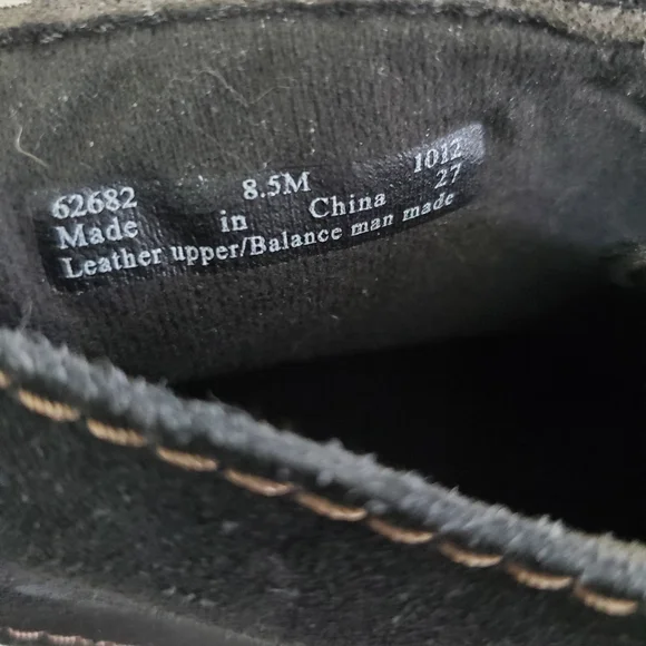 Clarks Bendables Suede Lace Up Block Heel Ankle Bootie - Picture 8 of 10